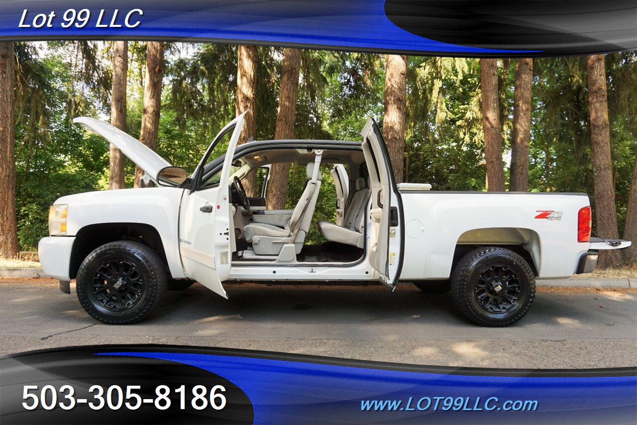 2011 Chevrolet Silverado 1500 LT Extended Cab 4X4 V8 5.3L Auto Short Bed - Photo 24 - Milwaukie, OR 97267