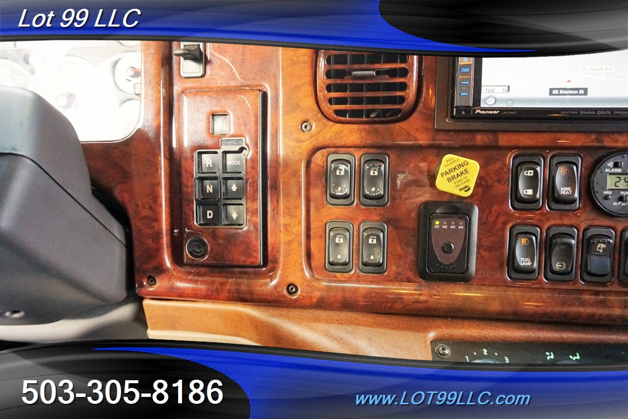 2006 Freightliner SPORT CHASSIS 106 Dually Crew Cab Leather DVD folding Rear Seat NO RUST   - Photo 31 - Milwaukie, OR 97267