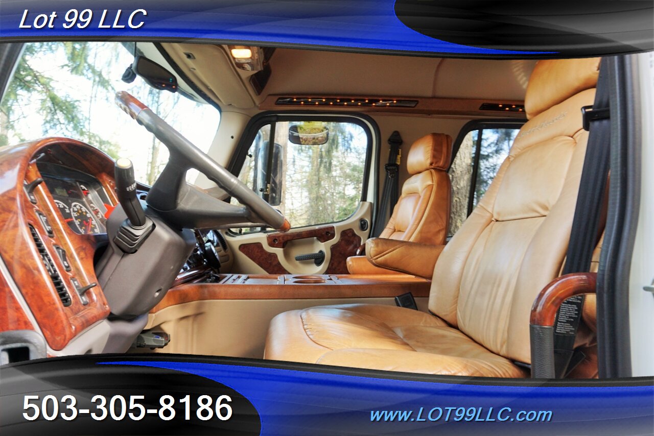 2006 Freightliner SPORT CHASSIS 106 Dually Crew Cab Leather DVD folding Rear Seat NO RUST   - Photo 14 - Milwaukie, OR 97267