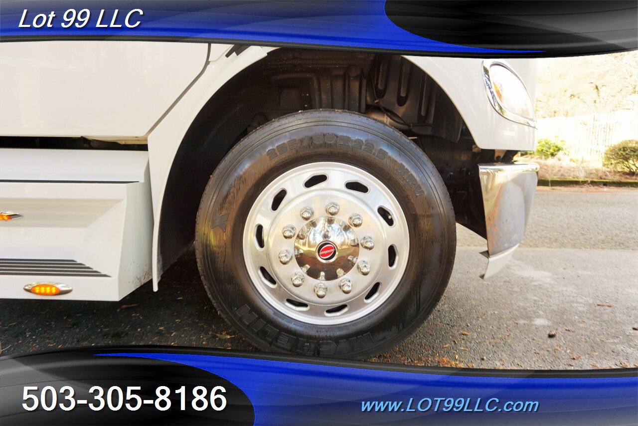 2006 Freightliner SPORT CHASSIS 106 Dually Crew Cab Leather DVD folding Rear Seat NO RUST   - Photo 42 - Milwaukie, OR 97267