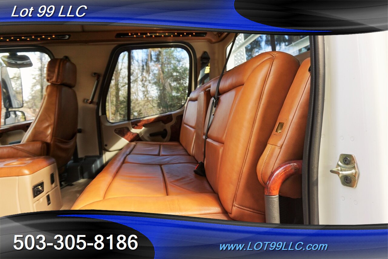 2006 Freightliner SPORT CHASSIS 106 Dually Crew Cab Leather DVD folding Rear Seat NO RUST   - Photo 15 - Milwaukie, OR 97267