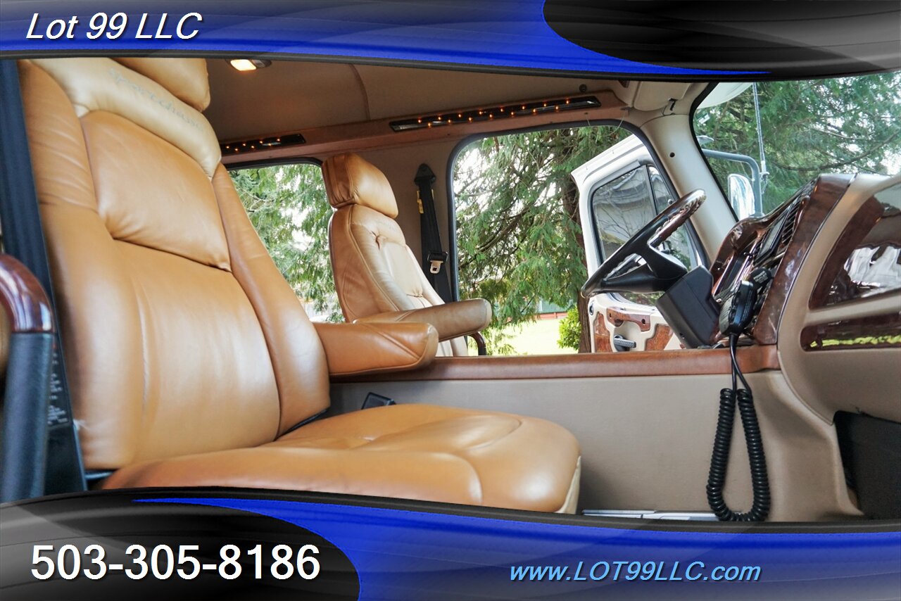 2006 Freightliner SPORT CHASSIS 106 Dually Crew Cab Leather DVD folding Rear Seat NO RUST   - Photo 24 - Milwaukie, OR 97267