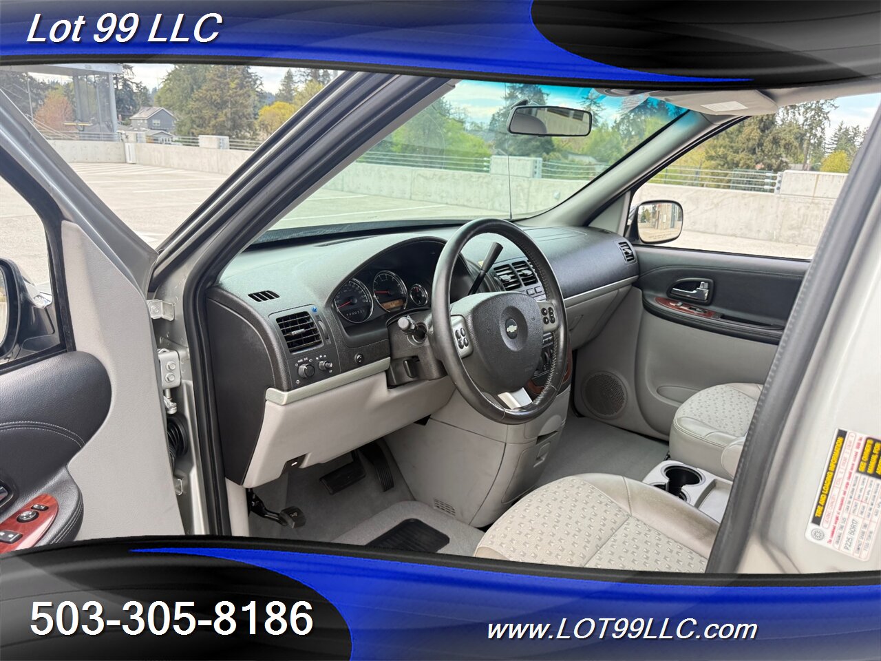 2007 Chevrolet Uplander WHEELCHAIR VAN  ** Only 85k Miles **  New Tires - Photo 37 - Milwaukie, OR 97267