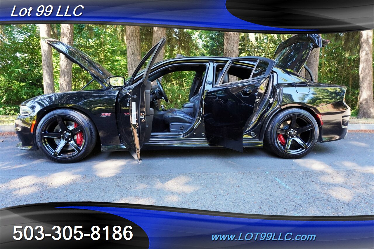 2017 Dodge Charger SRT 392 V8 6.4L Auto Heated Seats Moon Roof 20S  Black Wheels NEWER TIRES Rear Spoiler - Photo 28 - Milwaukie, OR 97267