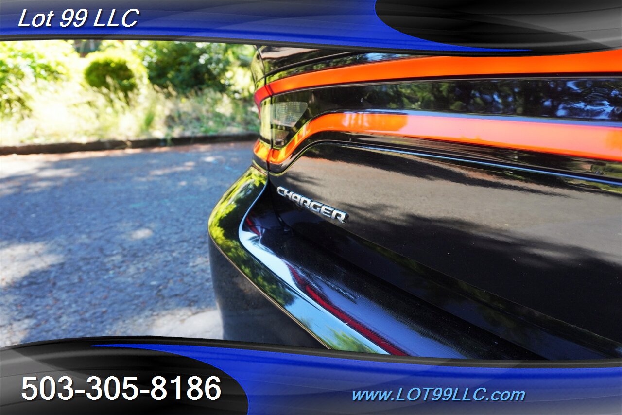 2017 Dodge Charger SRT 392 V8 6.4L Auto Heated Seats Moon Roof 20S  Black Wheels NEWER TIRES Rear Spoiler - Photo 34 - Milwaukie, OR 97267