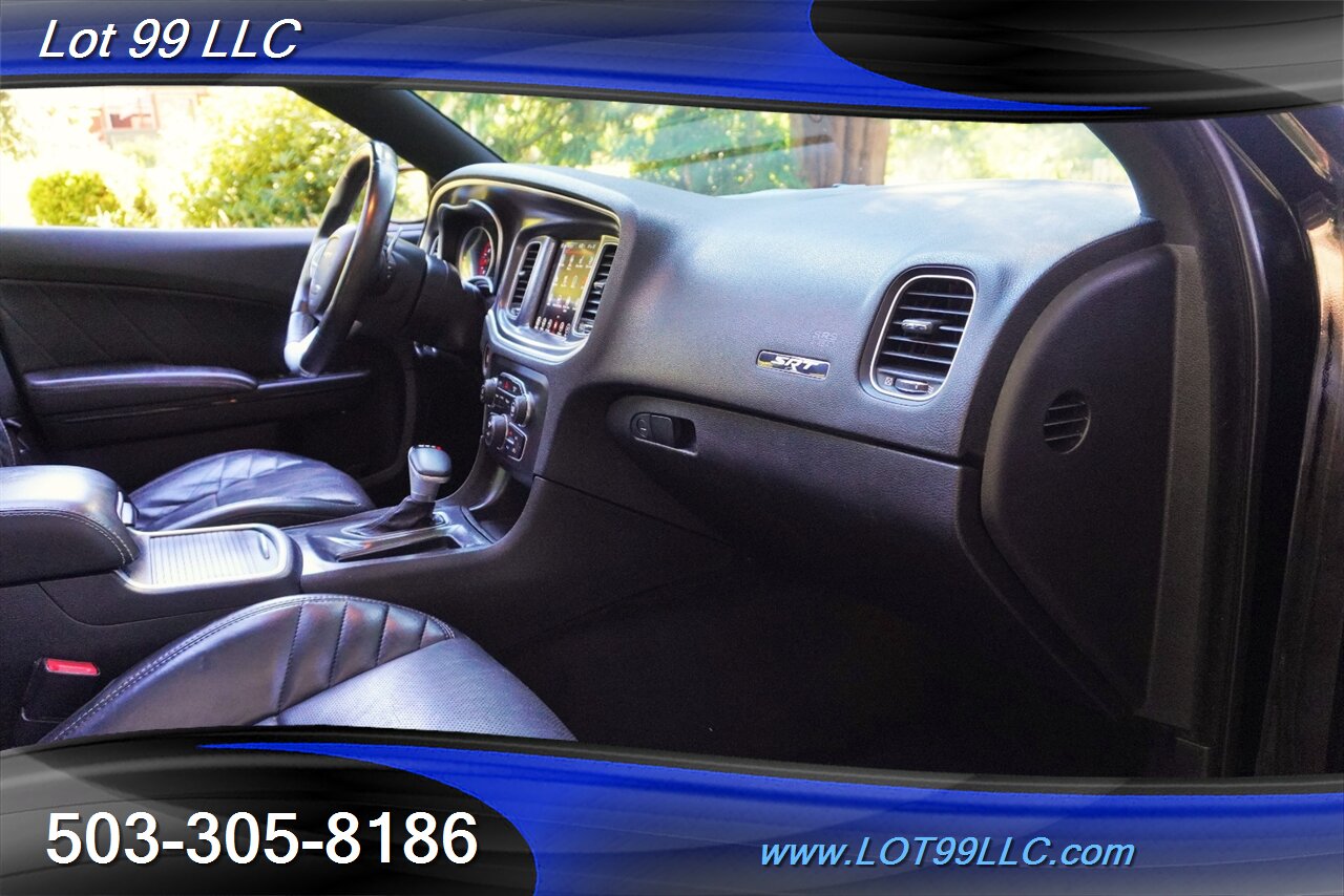 2017 Dodge Charger SRT 392 V8 6.4L Auto Heated Seats Moon Roof 20S  Black Wheels NEWER TIRES Rear Spoiler - Photo 16 - Milwaukie, OR 97267