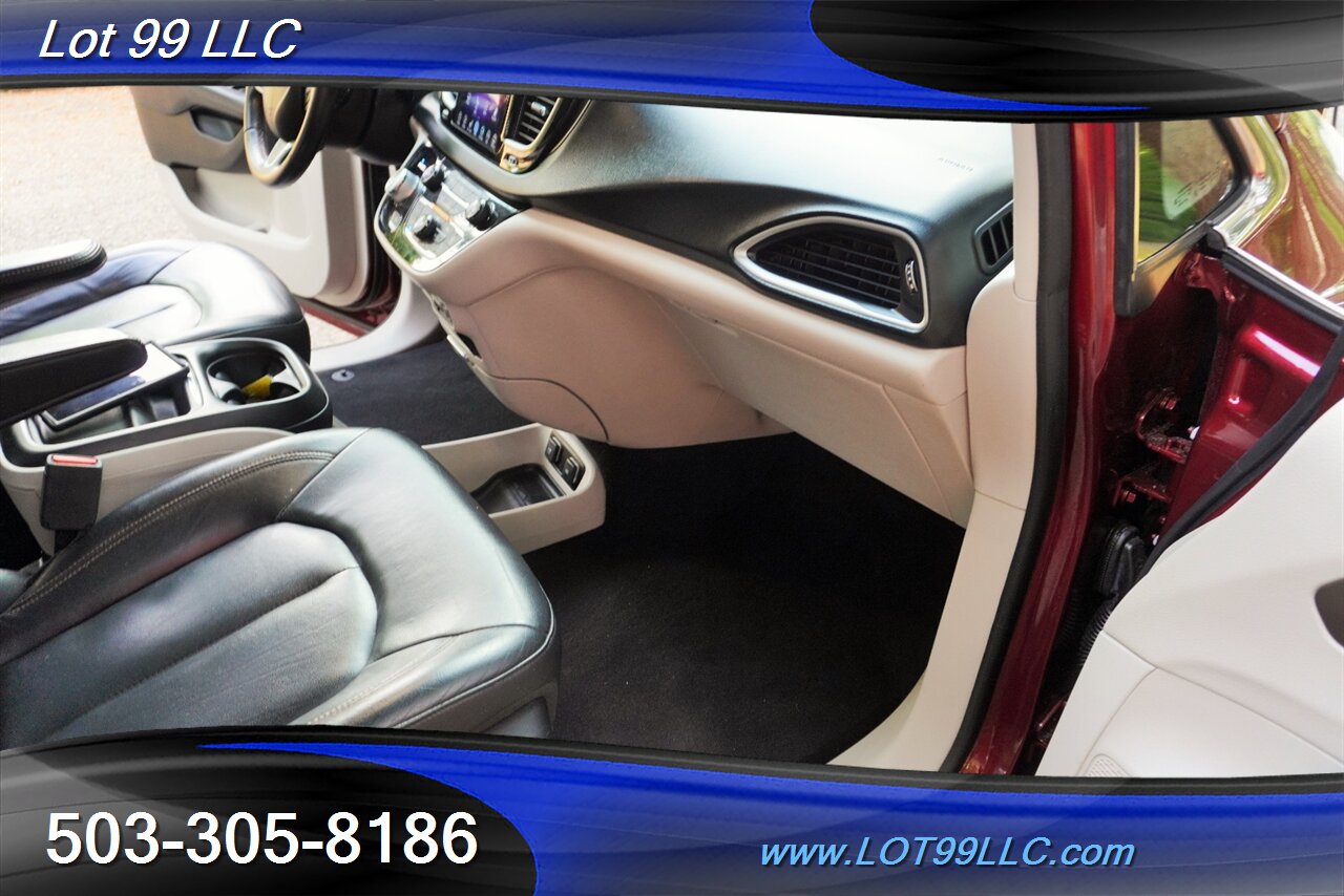 2017 Chrysler Pacifica Touring-L 3.6L Auto heated Leather Dual Power Door Premium Wheels NEW TIRES Backup Camera - Photo 35 - Milwaukie, OR 97267