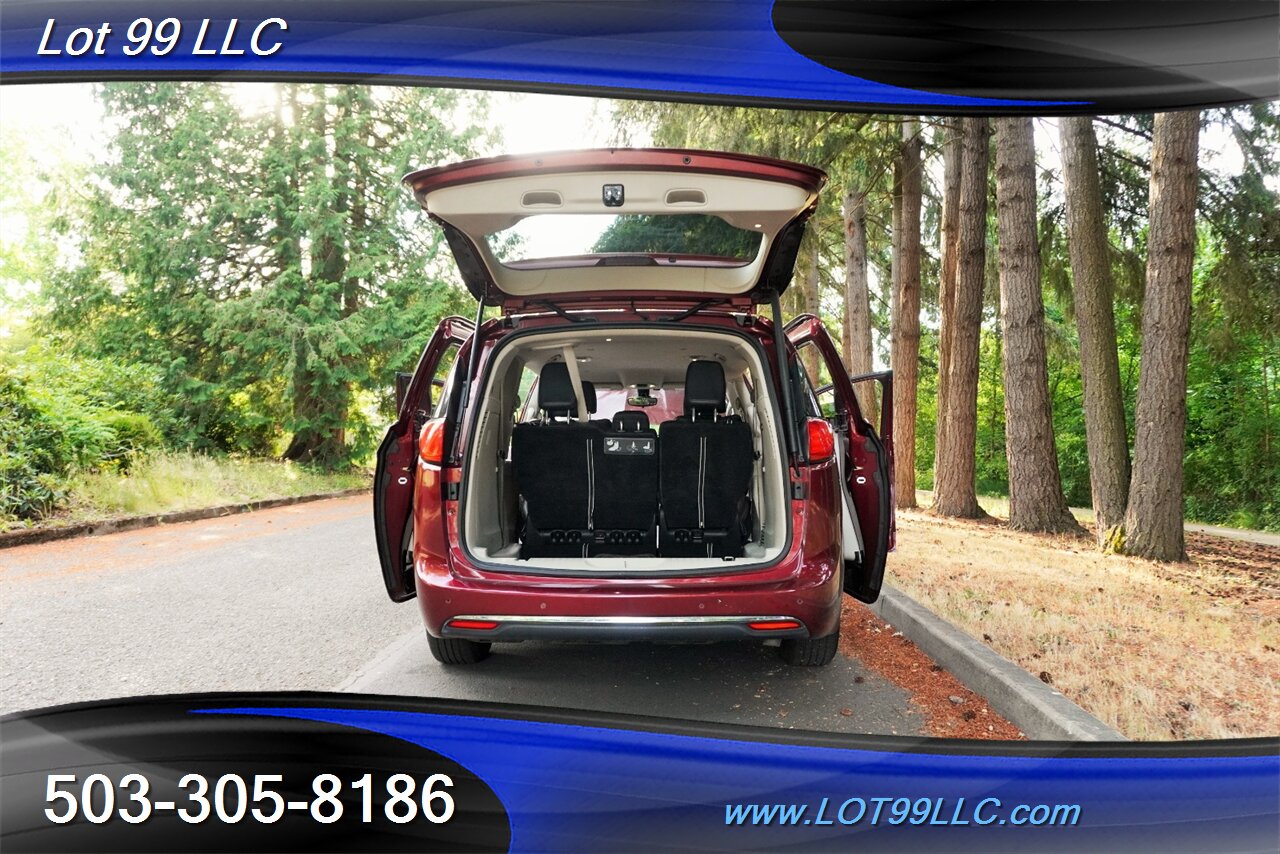 2017 Chrysler Pacifica Touring-L 3.6L Auto heated Leather Dual Power Door Premium Wheels NEW TIRES Backup Camera - Photo 31 - Milwaukie, OR 97267
