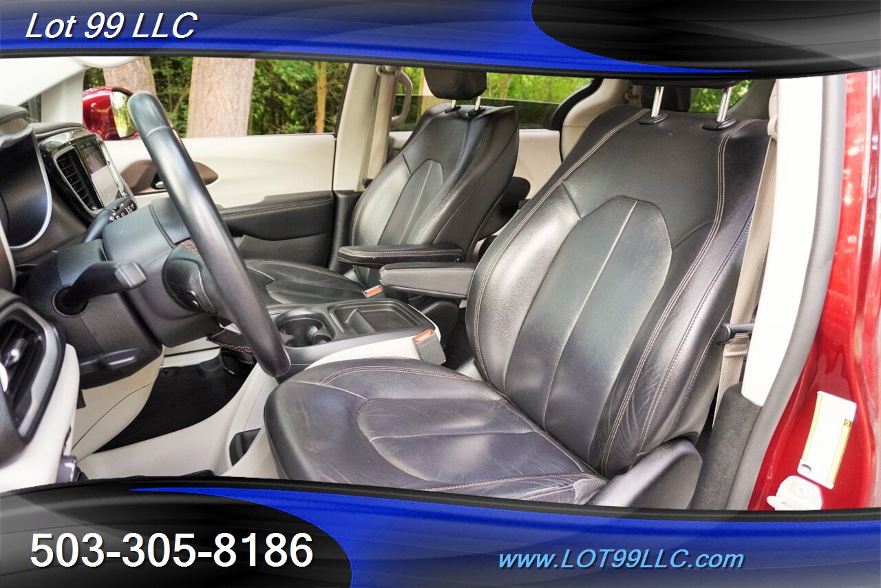 2017 Chrysler Pacifica Touring-L 3.6L Auto heated Leather Dual Power Door Premium Wheels NEW TIRES Backup Camera - Photo 13 - Milwaukie, OR 97267