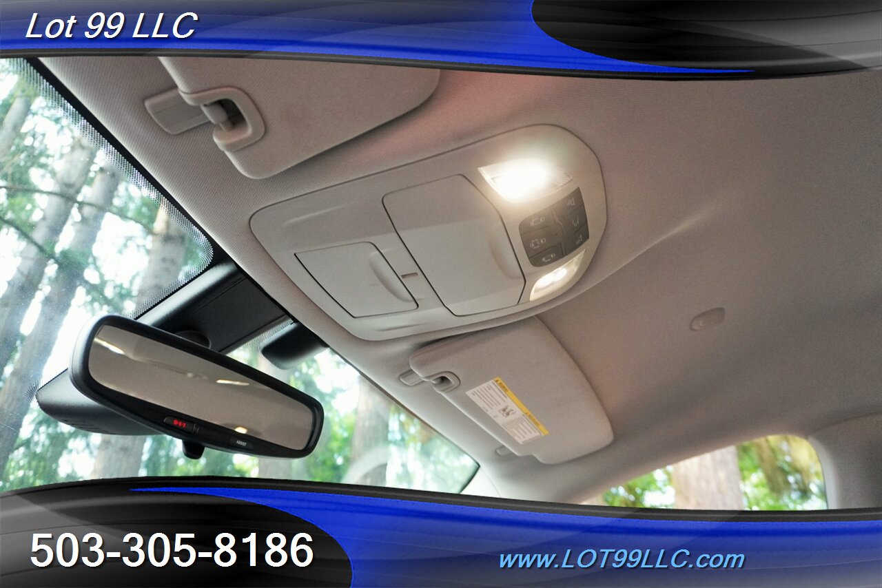 2017 Chrysler Pacifica Touring-L 3.6L Auto heated Leather Dual Power Door Premium Wheels NEW TIRES Backup Camera - Photo 27 - Milwaukie, OR 97267