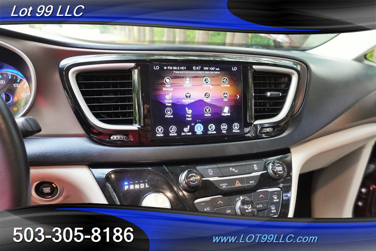 2017 Chrysler Pacifica Touring-L 3.6L Auto heated Leather Dual Power Door Premium Wheels NEW TIRES Backup Camera - Photo 21 - Milwaukie, OR 97267