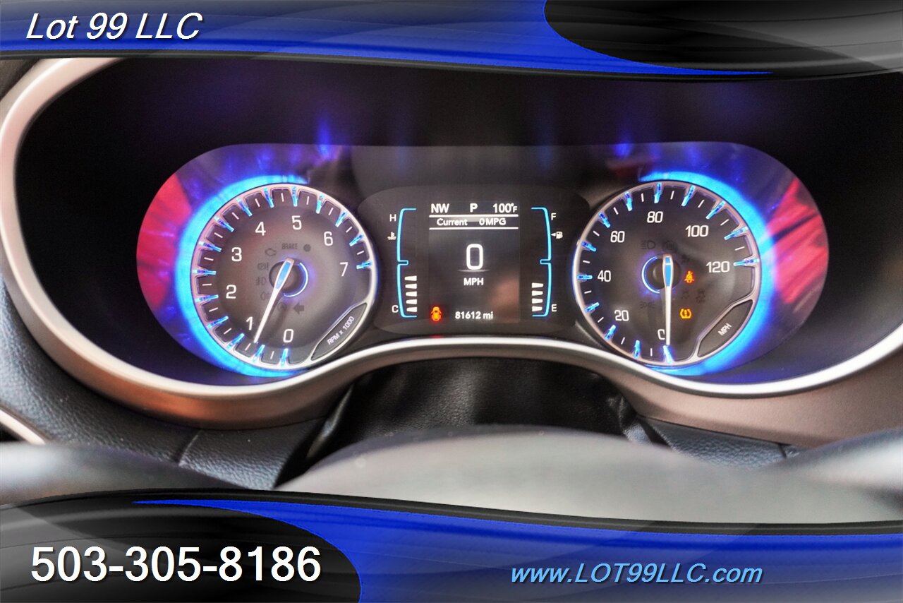 2017 Chrysler Pacifica Touring-L 3.6L Auto heated Leather Dual Power Door Premium Wheels NEW TIRES Backup Camera - Photo 20 - Milwaukie, OR 97267