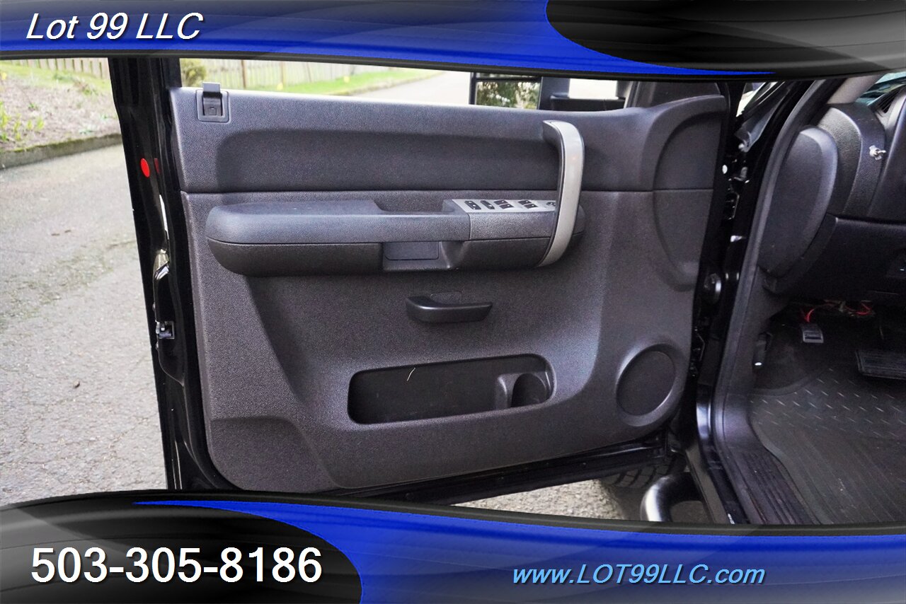 2007 Chevrolet Silverado 2500 HD Crew Cab 4X4 6.6L Duramax FLAT BED NEW TIRES   - Photo 29 - Milwaukie, OR 97267