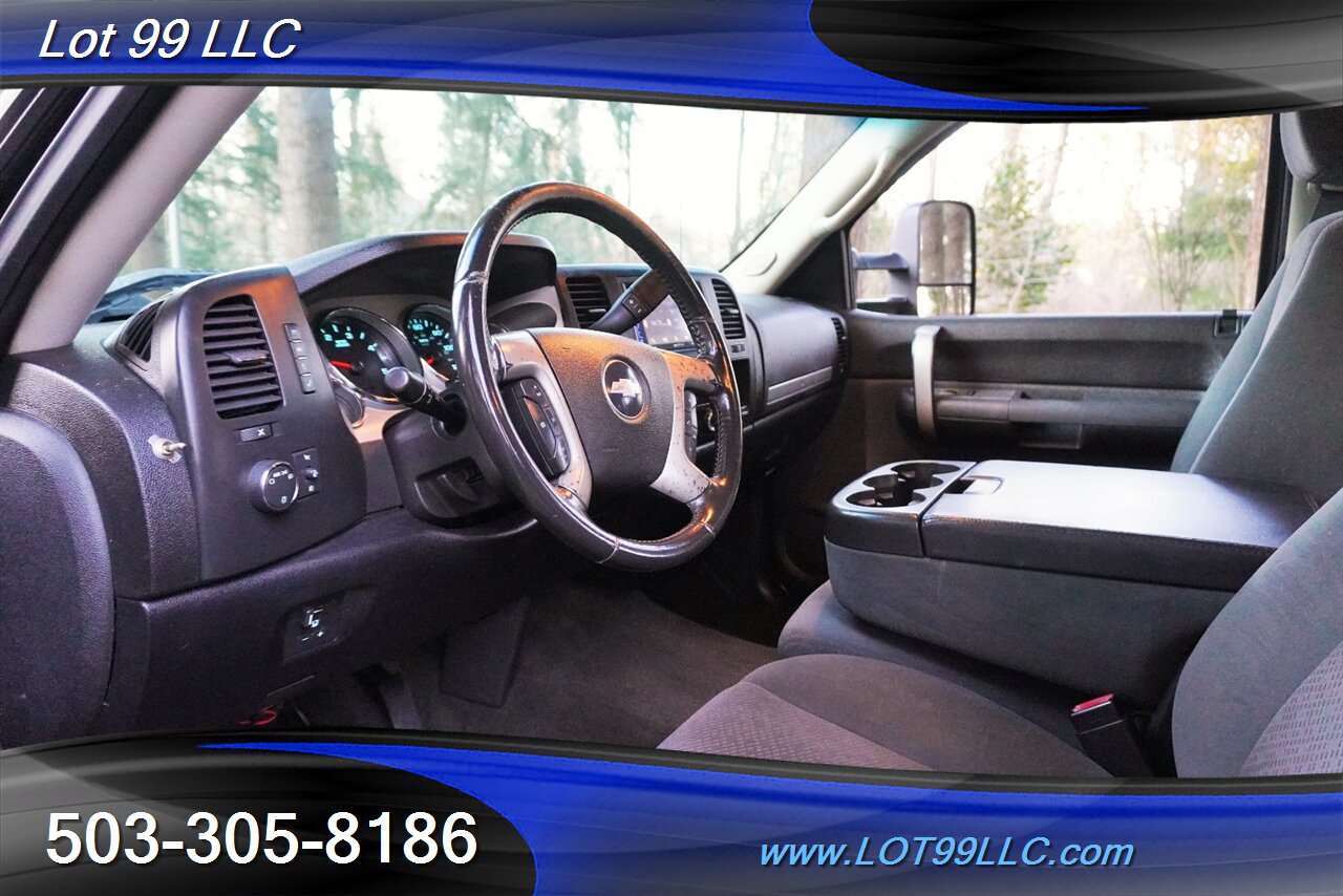 2007 Chevrolet Silverado 2500 HD Crew Cab 4X4 6.6L Duramax FLAT BED NEW TIRES   - Photo 13 - Milwaukie, OR 97267