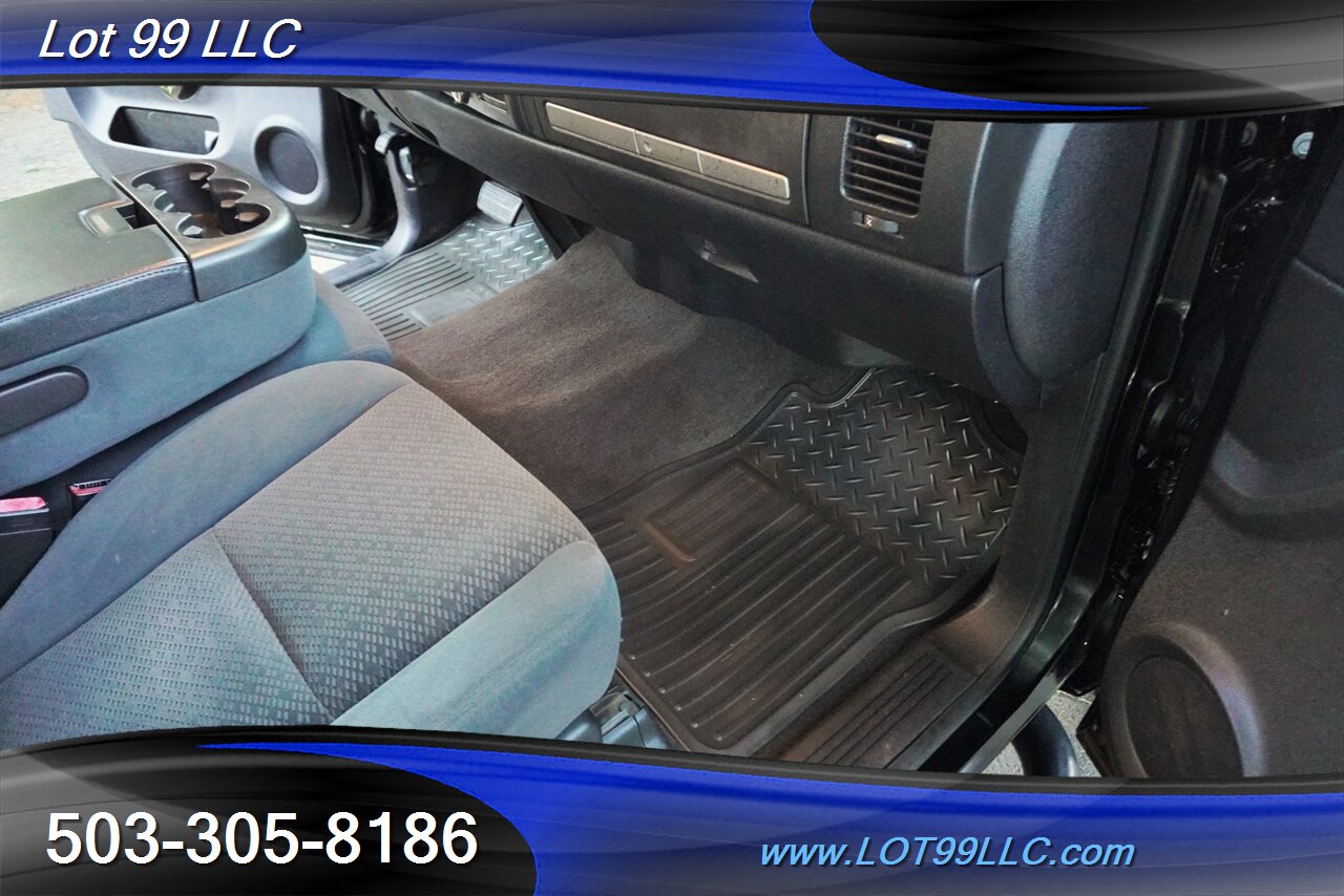 2007 Chevrolet Silverado 2500 HD Crew Cab 4X4 6.6L Duramax FLAT BED NEW TIRES   - Photo 34 - Milwaukie, OR 97267