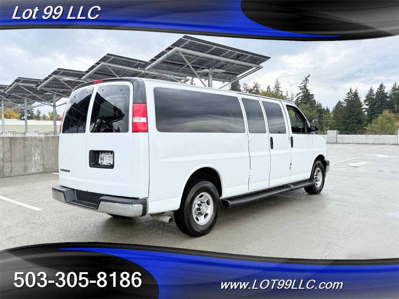 2020 Chevrolet Express LT 3500 12 Passenger Van 6.0L V8 Collision Warning Lane Departure Warning System Cruise Control Keyless Start - Photo 7 - Milwaukie, OR 97267