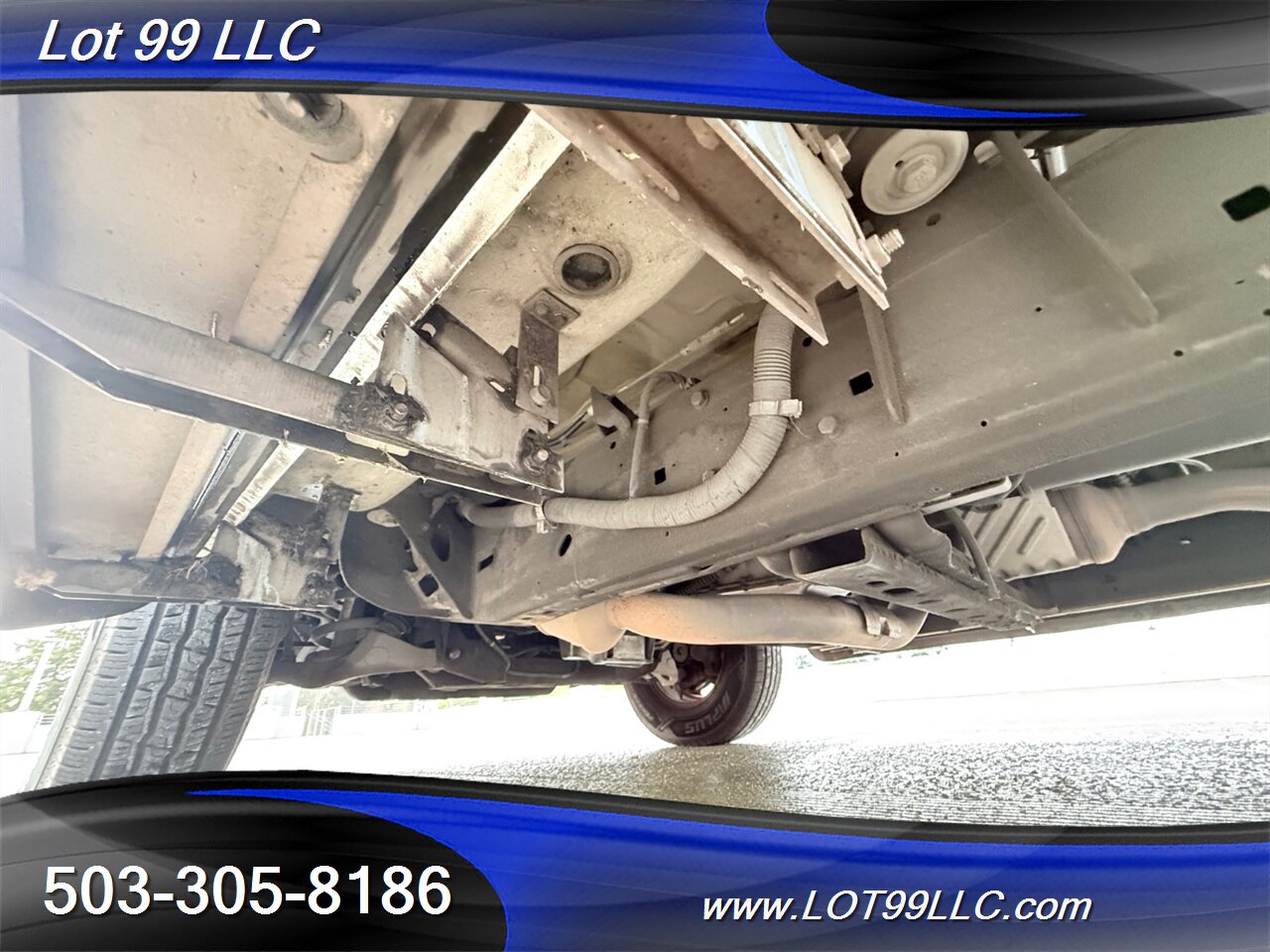2020 Chevrolet Express LT 3500 12 Passenger Van 6.0L V8 Collision Warning Lane Departure Warning System Cruise Control Keyless Start - Photo 43 - Milwaukie, OR 97267