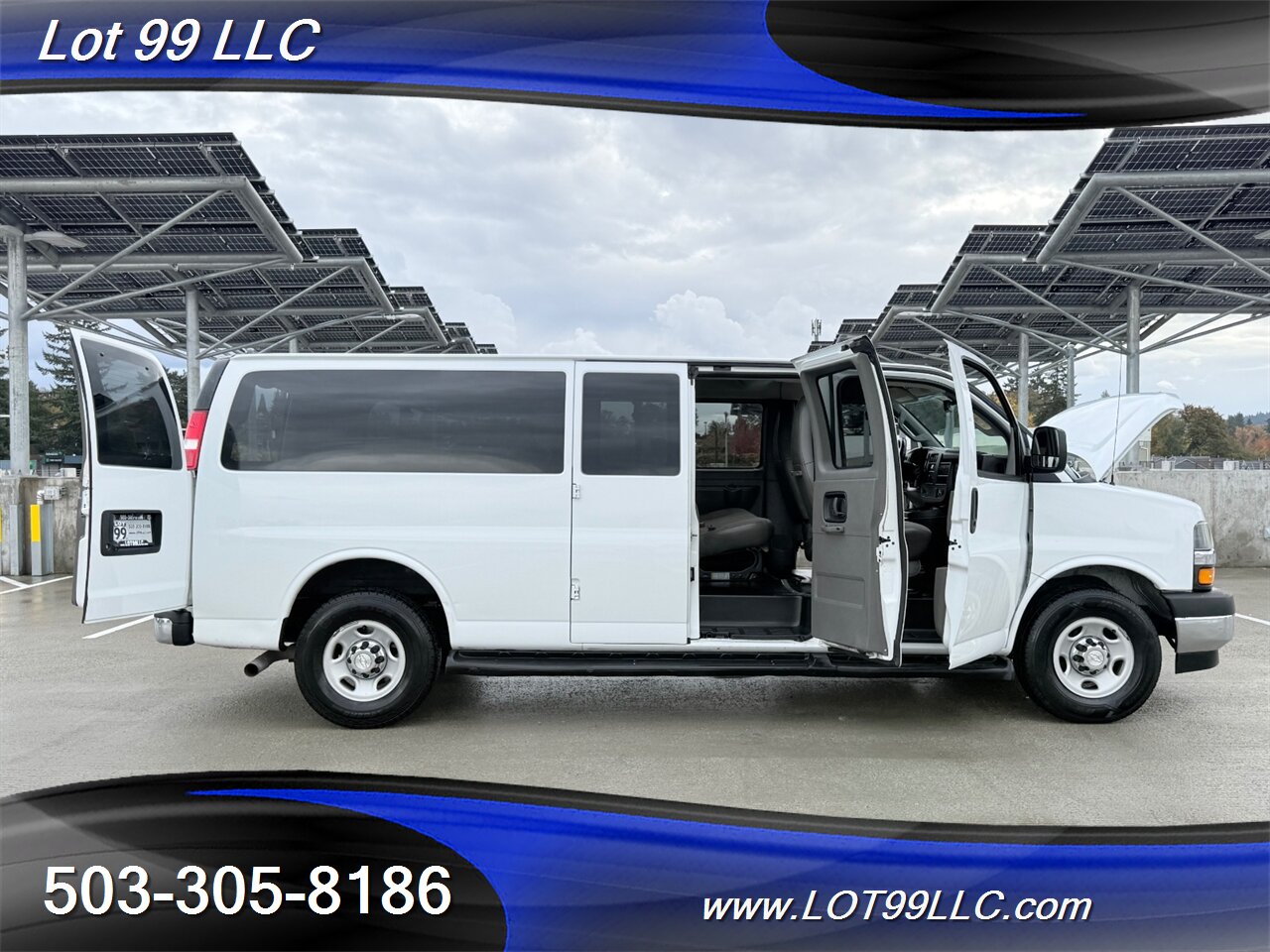 2020 Chevrolet Express LT 3500 12 Passenger Van 6.0L V8 Collision Warning Lane Departure Warning System Cruise Control Keyless Start - Photo 19 - Milwaukie, OR 97267