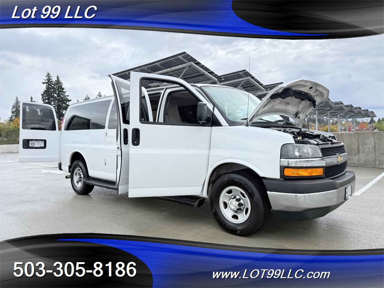 2020 Chevrolet Express LT 3500 12 Passenger Van 6.0L V8 Collision Warning Lane Departure Warning System Cruise Control Keyless Start - Photo 27 - Milwaukie, OR 97267