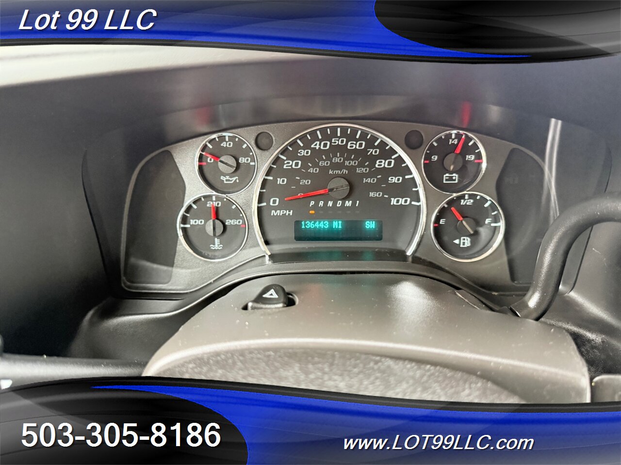 2020 Chevrolet Express LT 3500 12 Passenger Van 6.0L V8 Collision Warning Lane Departure Warning System Cruise Control Keyless Start - Photo 10 - Milwaukie, OR 97267