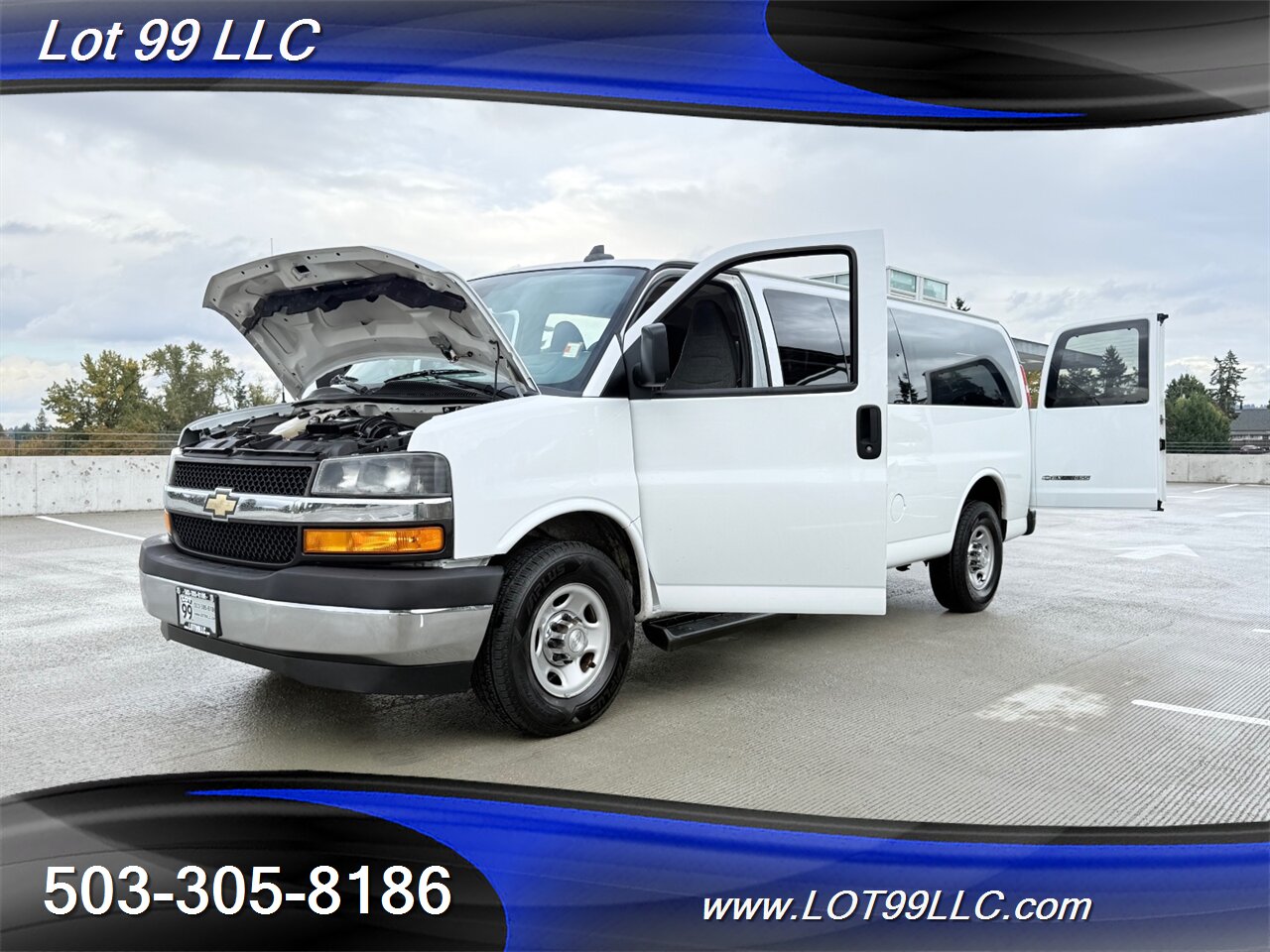 2020 Chevrolet Express LT 3500 12 Passenger Van 6.0L V8 Collision Warning Lane Departure Warning System Cruise Control Keyless Start - Photo 25 - Milwaukie, OR 97267