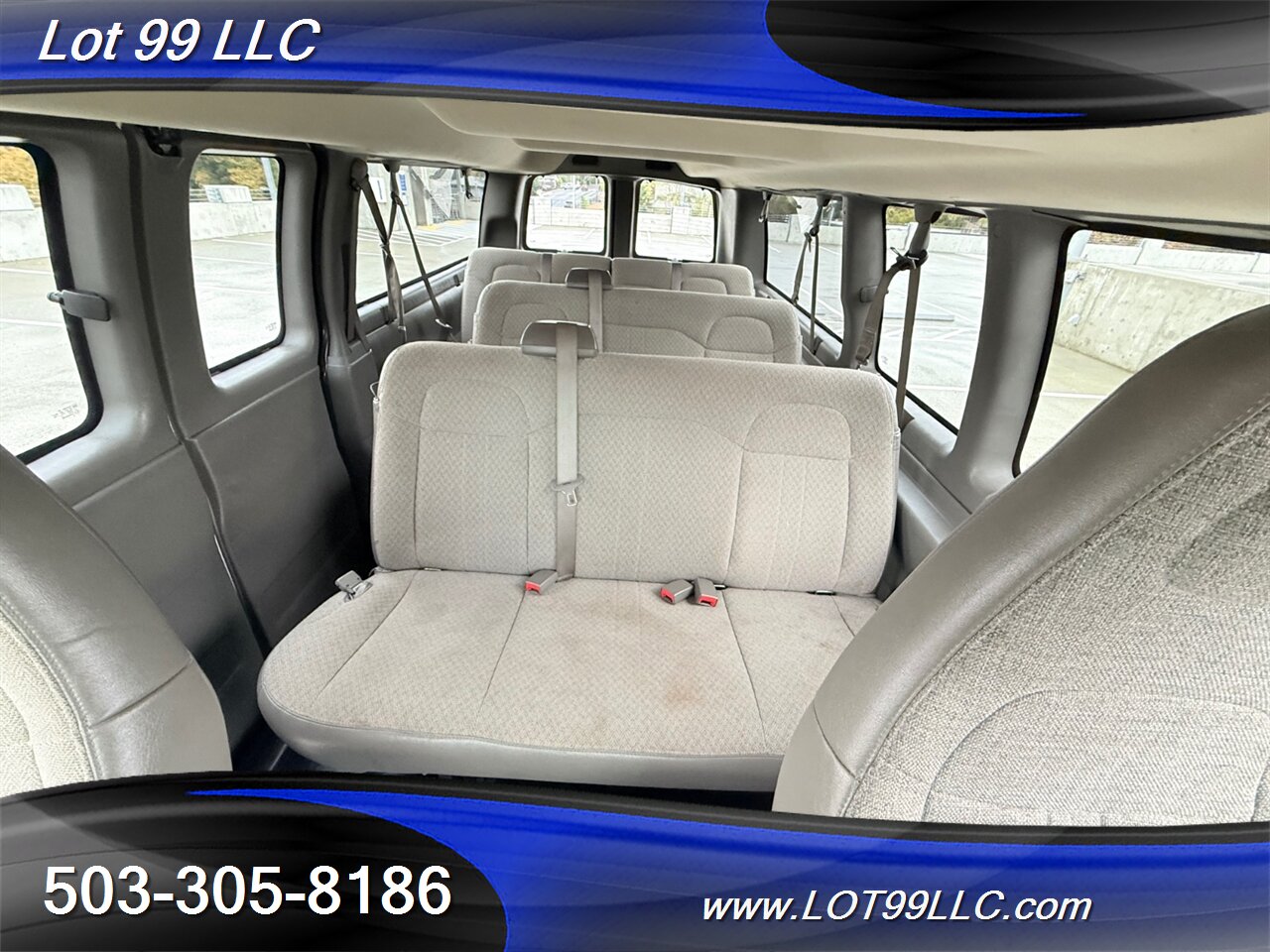 2020 Chevrolet Express LT 3500 12 Passenger Van 6.0L V8 Collision Warning Lane Departure Warning System Cruise Control Keyless Start - Photo 3 - Milwaukie, OR 97267