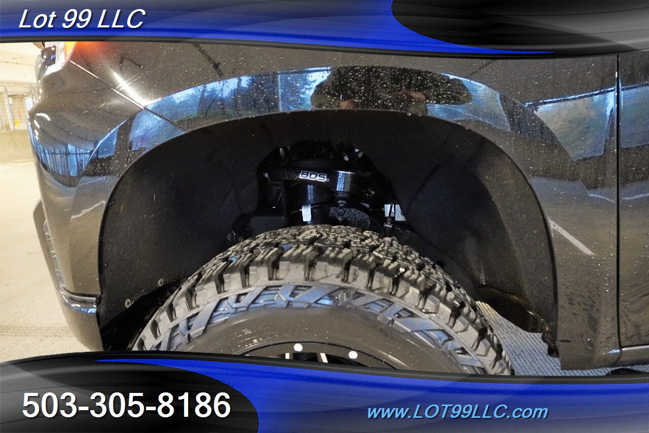 2019 Chevrolet Silverado 1500 LT 4x4 Crew Cab LIFTED 20 Wheels OFF ROAD TIRES - Photo 37 - Milwaukie, OR 97267