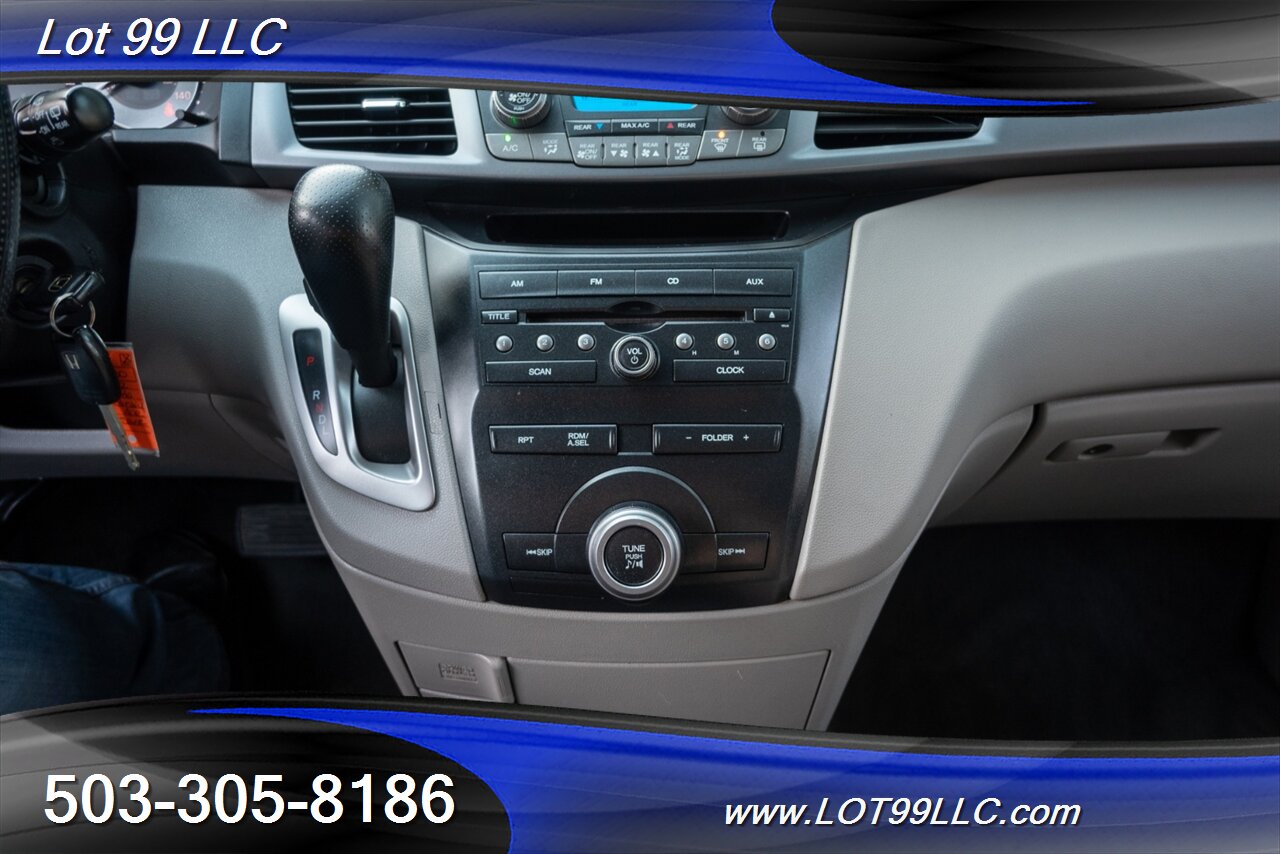 2012 Honda Odyssey LX 82k Miles ** WHEELCHAIR VAN **   - Photo 40 - Milwaukie, OR 97267