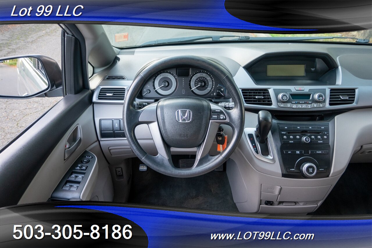 2012 Honda Odyssey LX 82k Miles ** WHEELCHAIR VAN **   - Photo 28 - Milwaukie, OR 97267