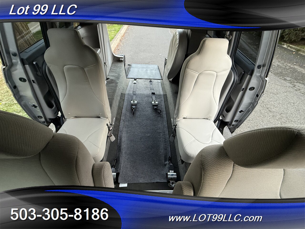 2012 Honda Odyssey LX 82k Miles ** WHEELCHAIR VAN **   - Photo 63 - Milwaukie, OR 97267