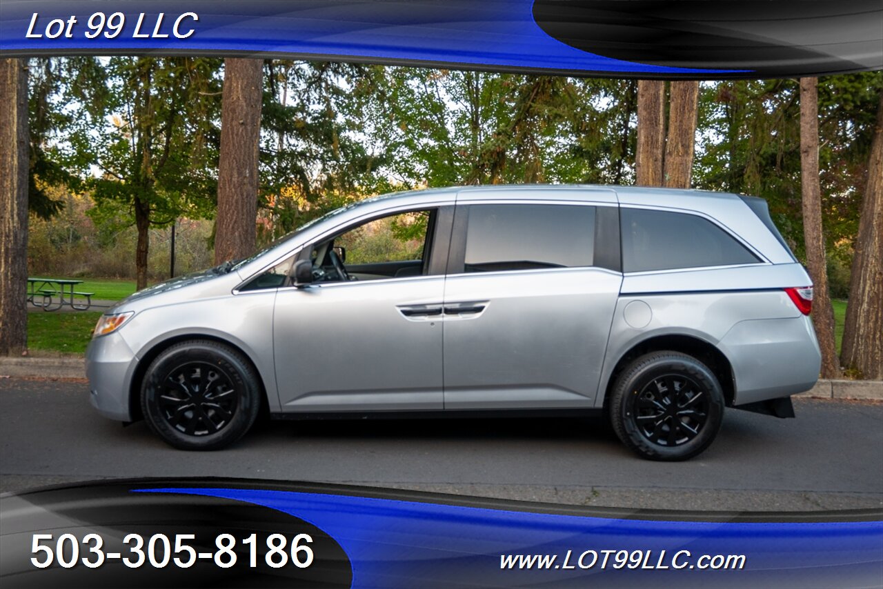 2012 Honda Odyssey LX 82k Miles ** WHEELCHAIR VAN **   - Photo 6 - Milwaukie, OR 97267