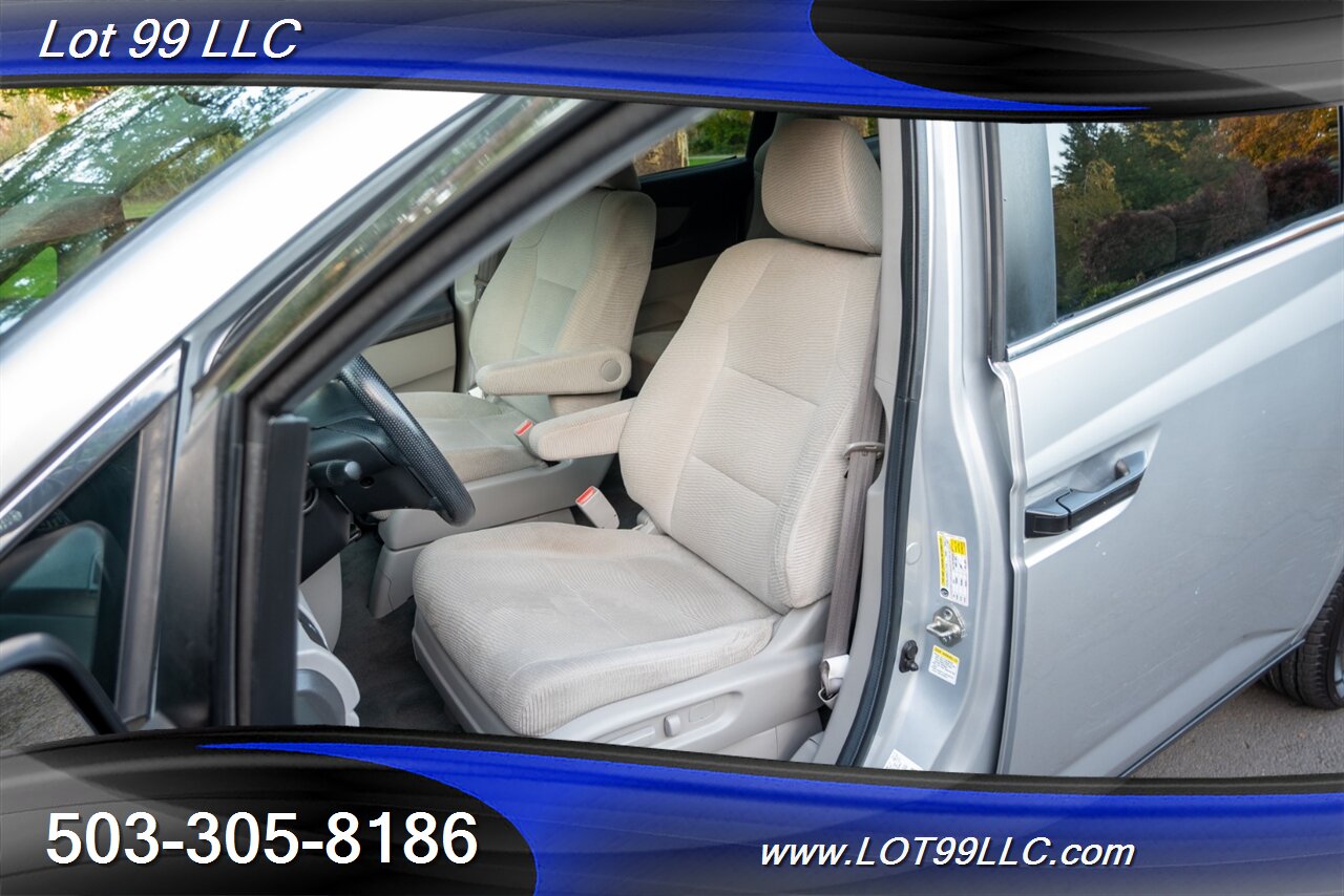 2012 Honda Odyssey LX 82k Miles ** WHEELCHAIR VAN **   - Photo 32 - Milwaukie, OR 97267