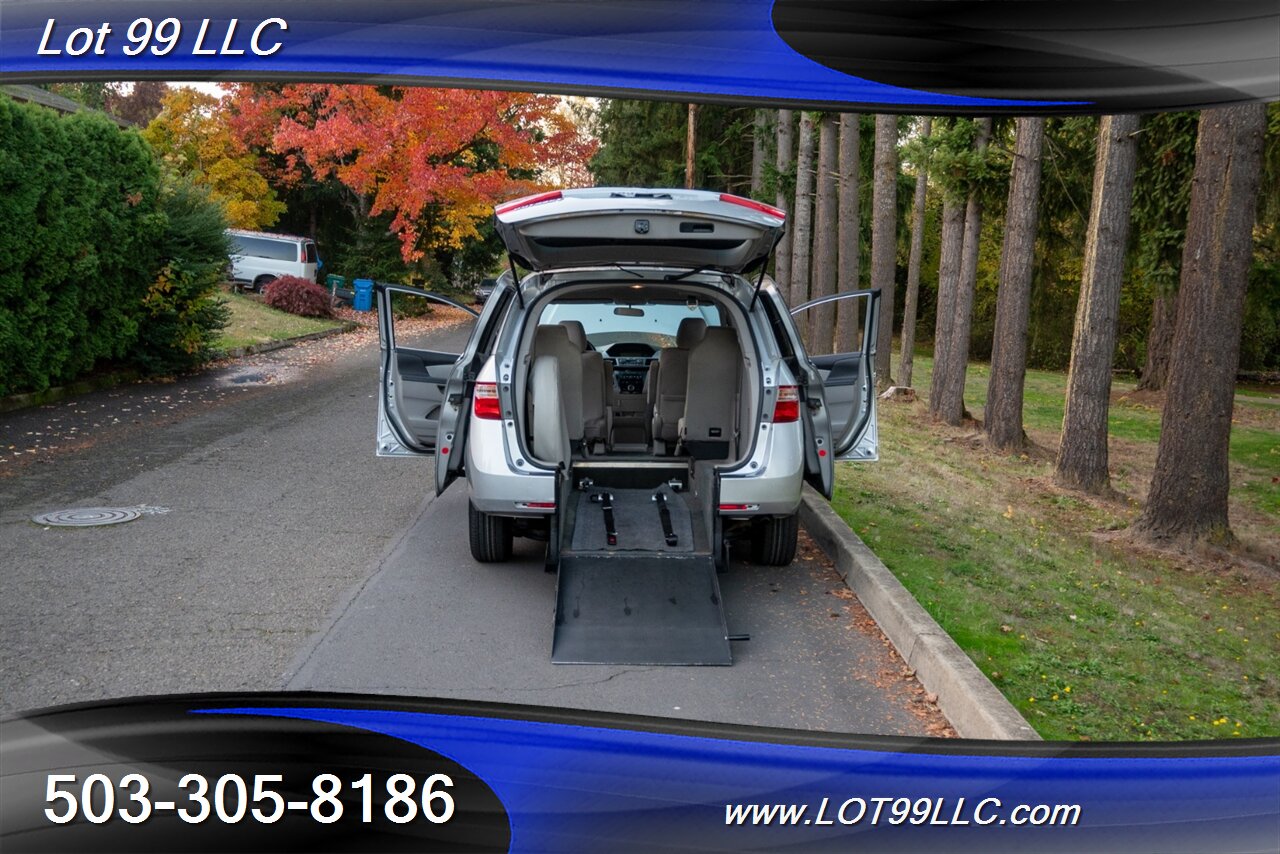 2012 Honda Odyssey LX 82k Miles ** WHEELCHAIR VAN **   - Photo 3 - Milwaukie, OR 97267