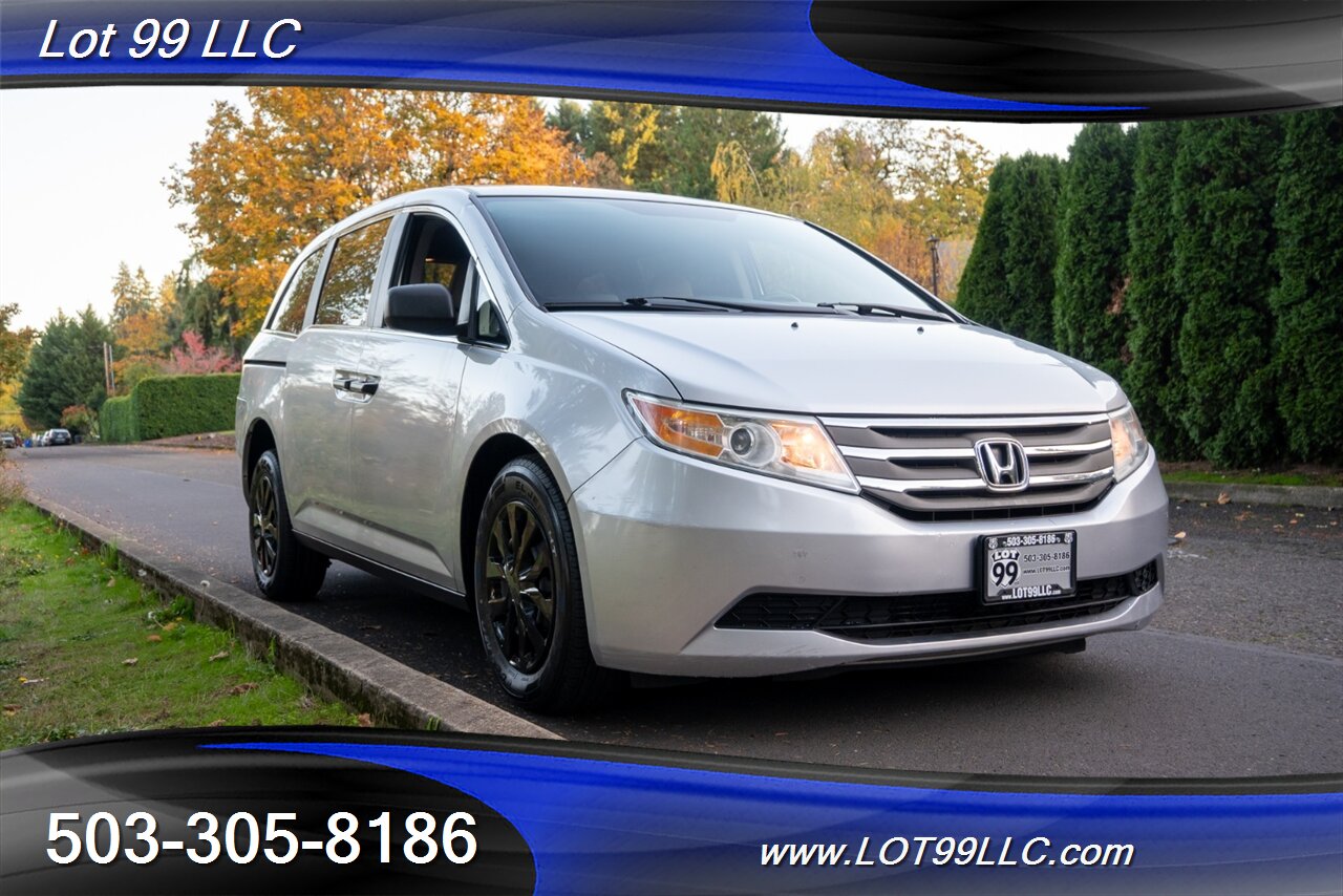 2012 Honda Odyssey LX 82k Miles ** WHEELCHAIR VAN **   - Photo 8 - Milwaukie, OR 97267