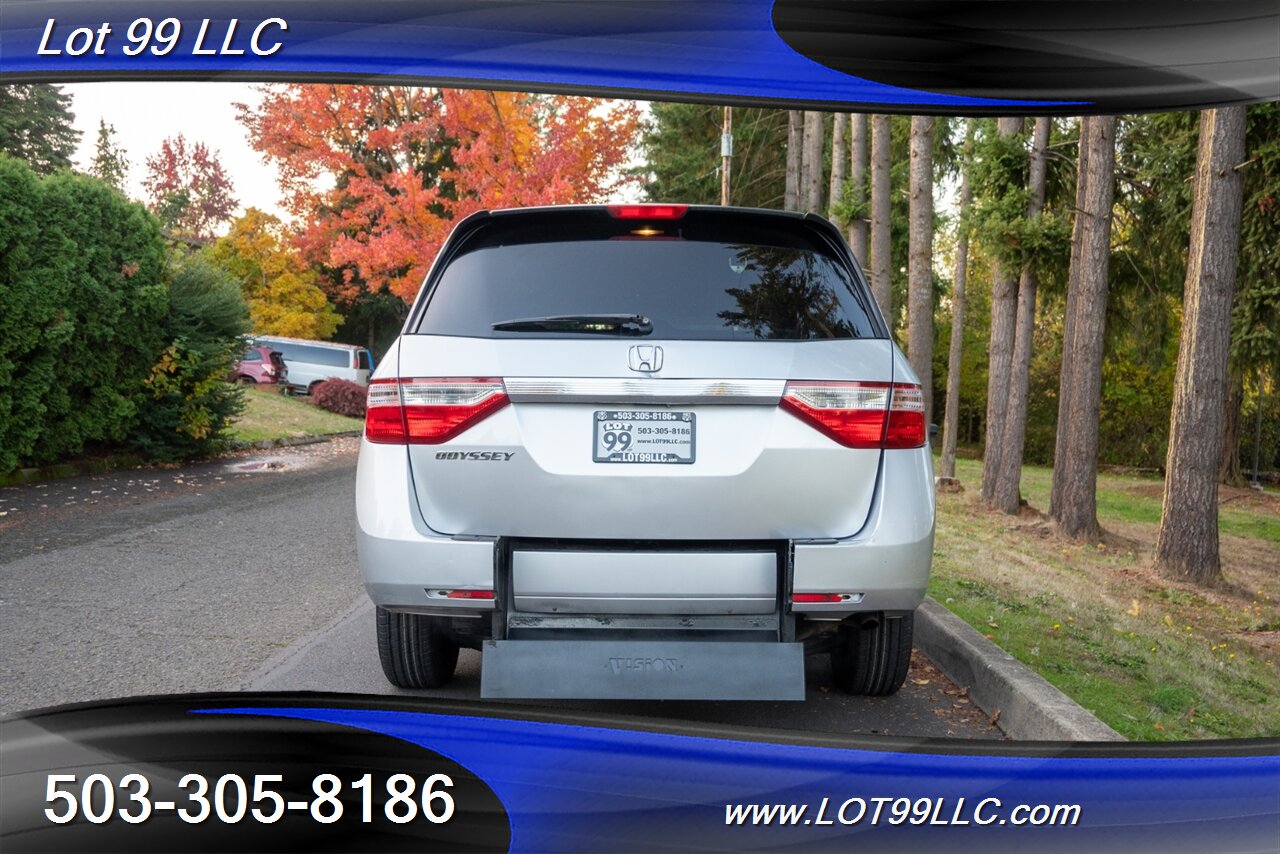 2012 Honda Odyssey LX 82k Miles ** WHEELCHAIR VAN **   - Photo 25 - Milwaukie, OR 97267