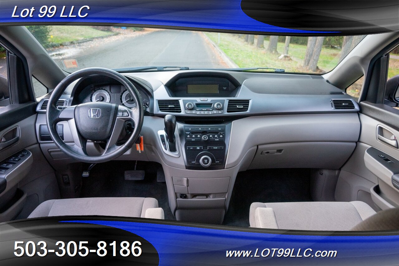 2012 Honda Odyssey LX 82k Miles ** WHEELCHAIR VAN **   - Photo 11 - Milwaukie, OR 97267