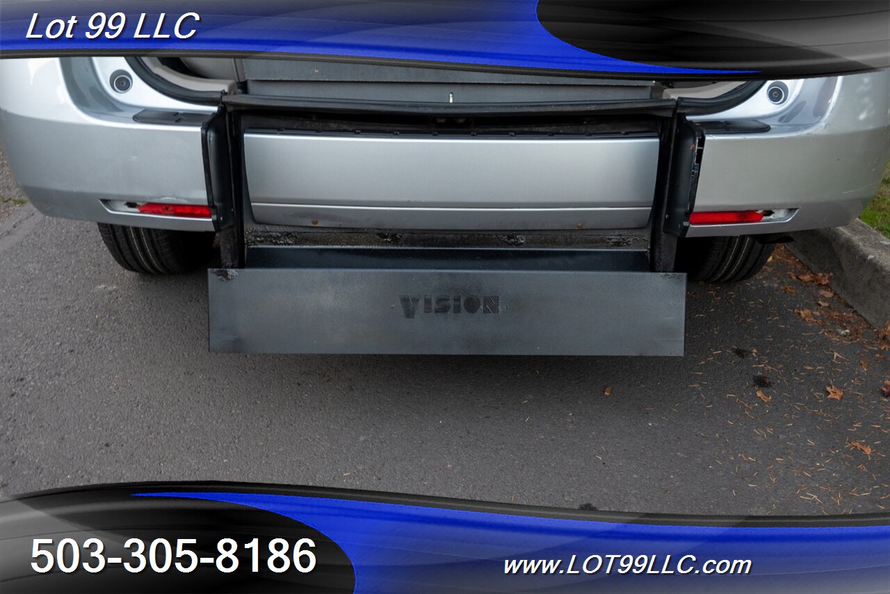2012 Honda Odyssey LX 82k Miles ** WHEELCHAIR VAN **   - Photo 53 - Milwaukie, OR 97267