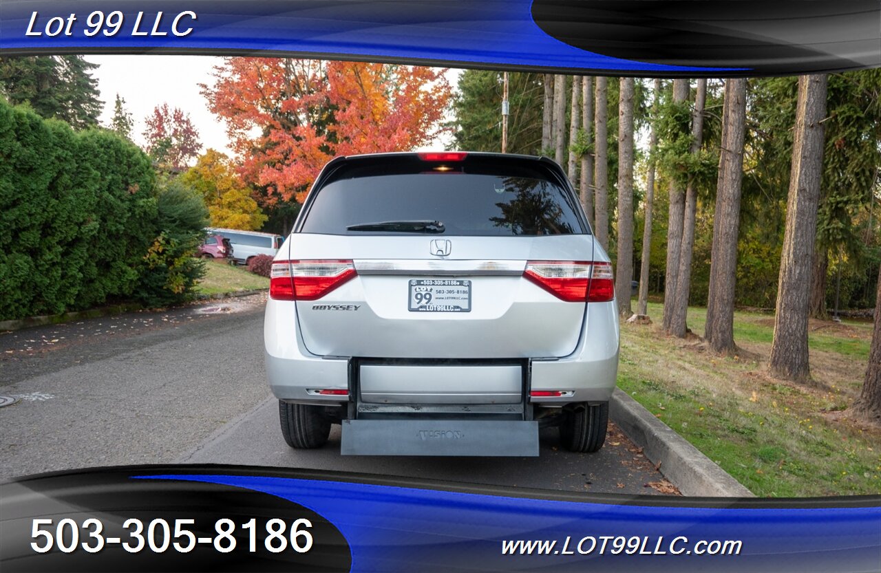2012 Honda Odyssey LX 82k Miles ** WHEELCHAIR VAN **   - Photo 22 - Milwaukie, OR 97267