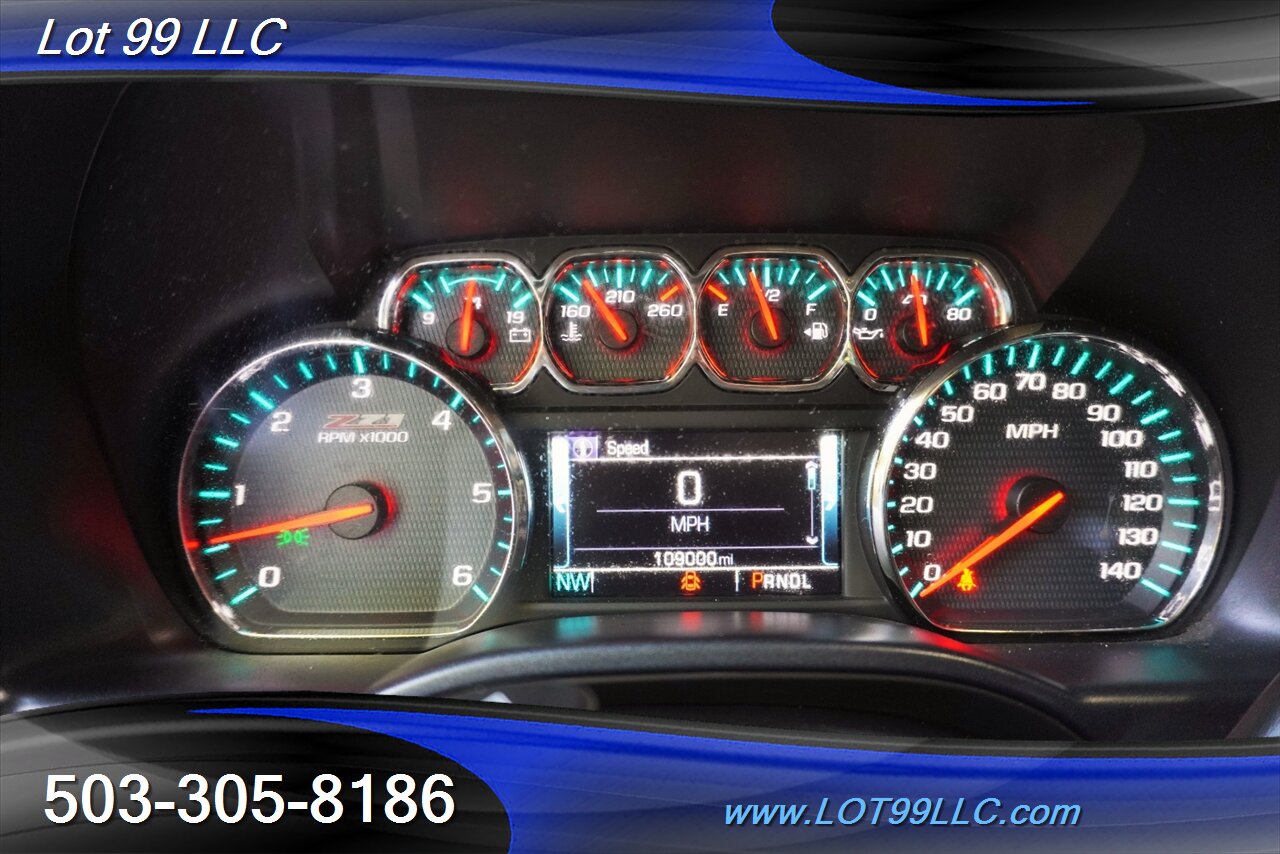 2018 Chevrolet Silverado 1500 LT Z71 4x4 V8 5.3L Auto Crew Cab SHORT BED LIFTED  20S Wheels Newer Tires AMP Running Boards - Photo 25 - Milwaukie, OR 97267