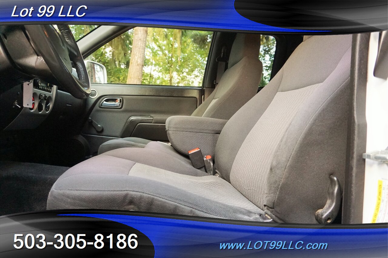 2009 Chevrolet Colorado photo 2