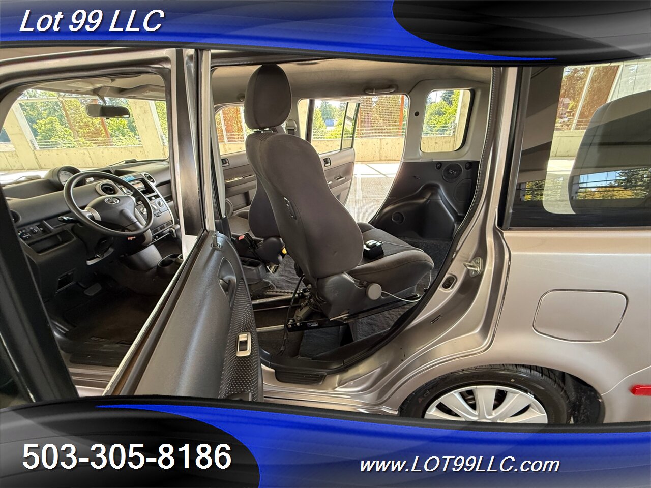 2005 Scion xB 81k  31MPG WHEELCHAIR VAN B&D TURN TRANSFER SEAT  POWER Rear Ramp 31mpg Rampvan New Tires - Photo 3 - Milwaukie, OR 97267