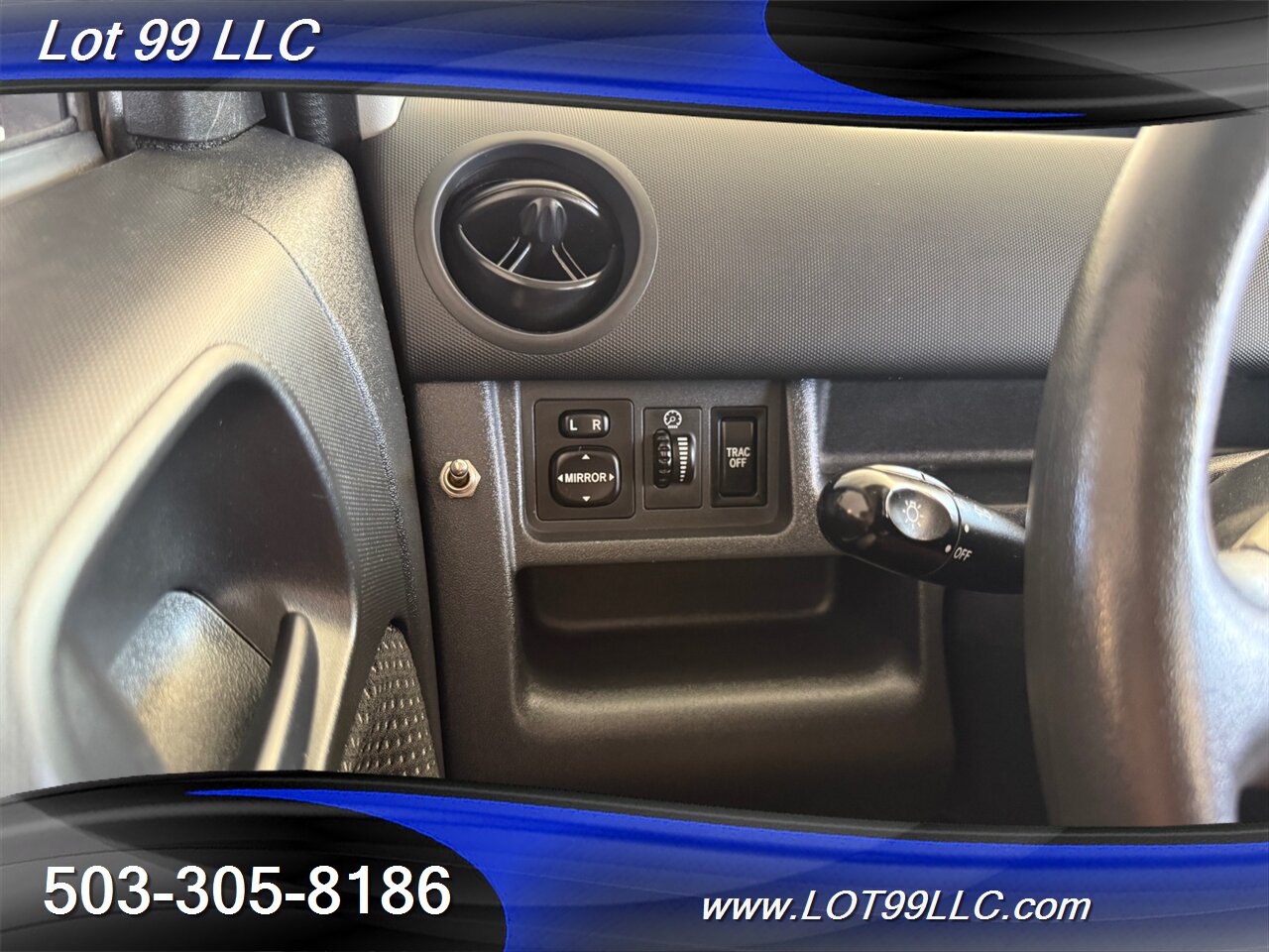 2005 Scion xB 81k  31MPG WHEELCHAIR VAN B&D TURN TRANSFER SEAT  POWER Rear Ramp 31mpg Rampvan New Tires - Photo 43 - Milwaukie, OR 97267