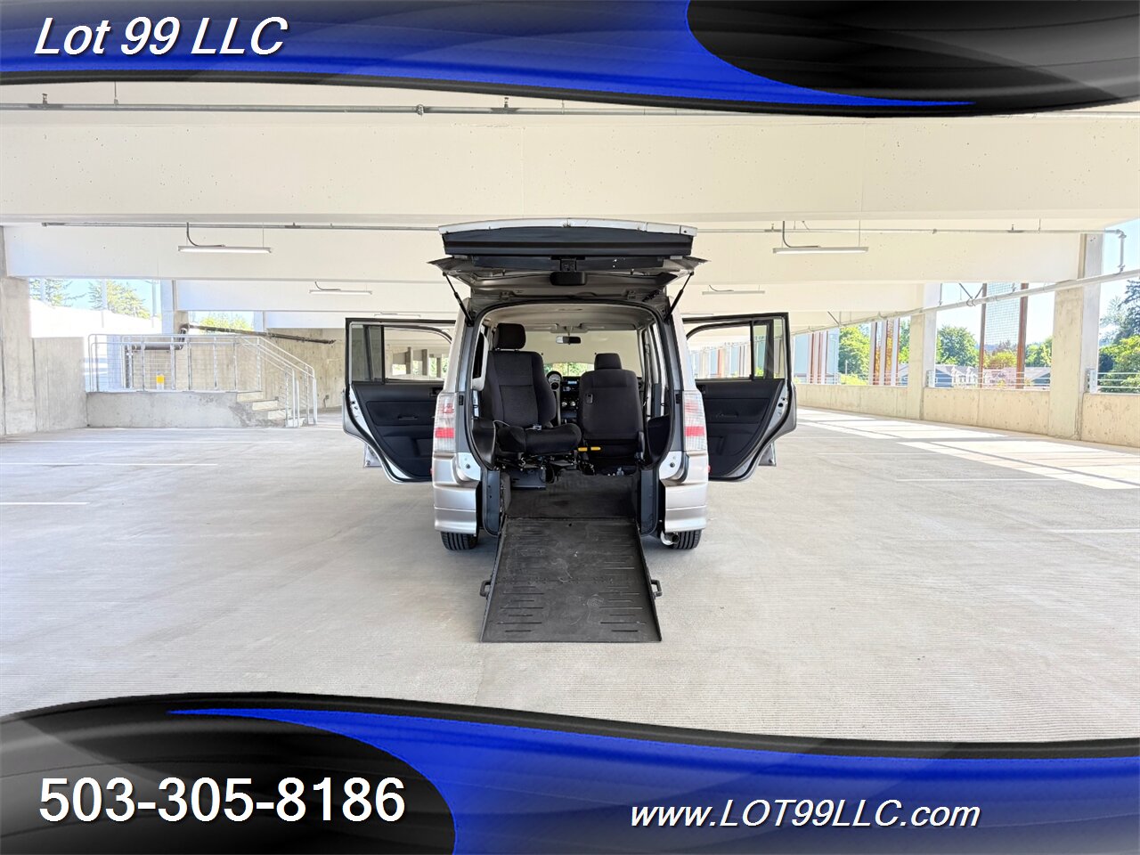 2005 Scion xB 81k  31MPG WHEELCHAIR VAN B&D TURN TRANSFER SEAT  POWER Rear Ramp 31mpg Rampvan New Tires - Photo 35 - Milwaukie, OR 97267