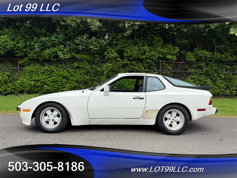 1984 Porsche 944's photo