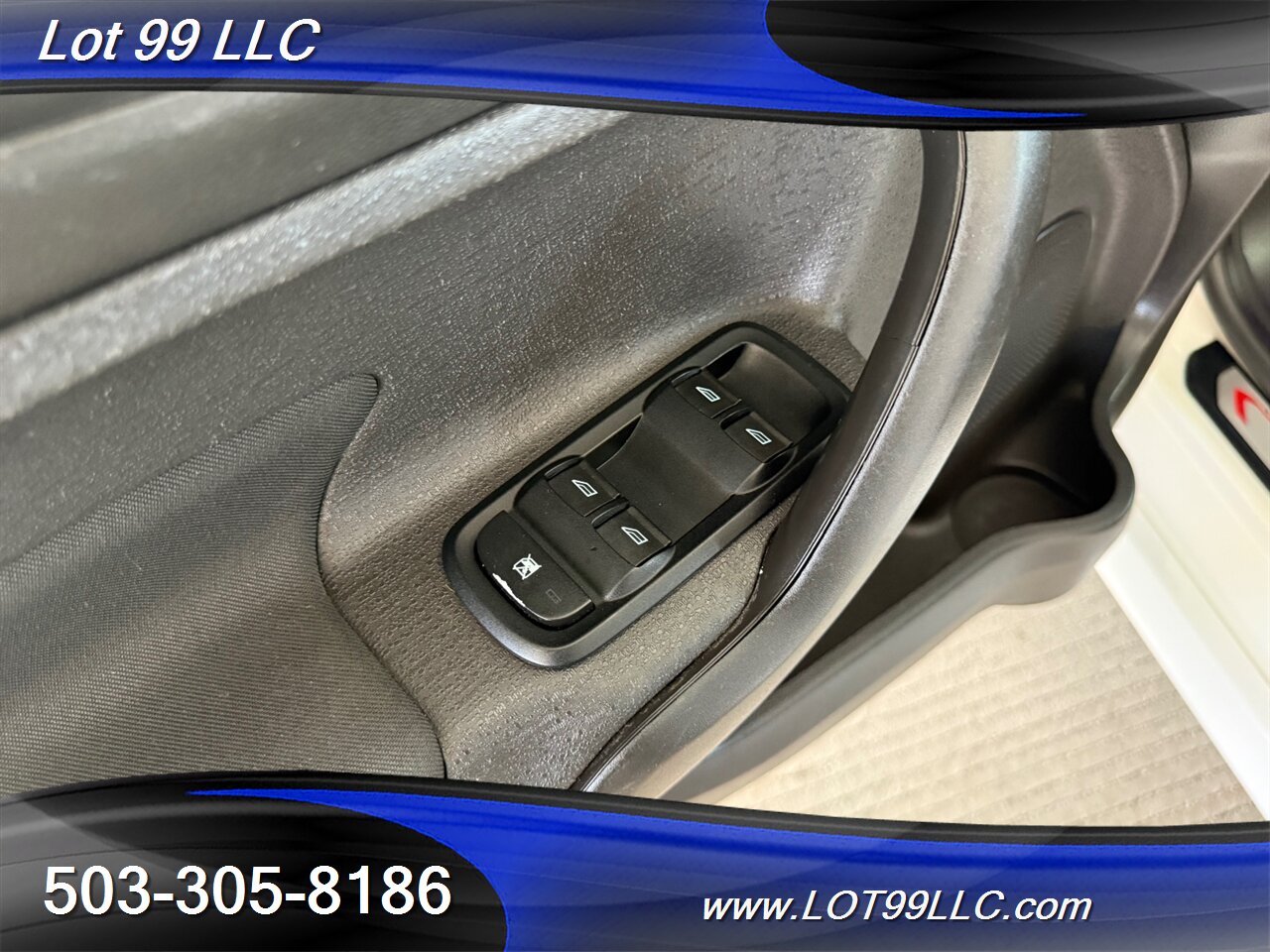 2014 Ford Fiesta ST 6 Speed Manual EcoBoost 1.6L Turbo I4 197hp 35MPG - Photo 33 - Milwaukie, OR 97267
