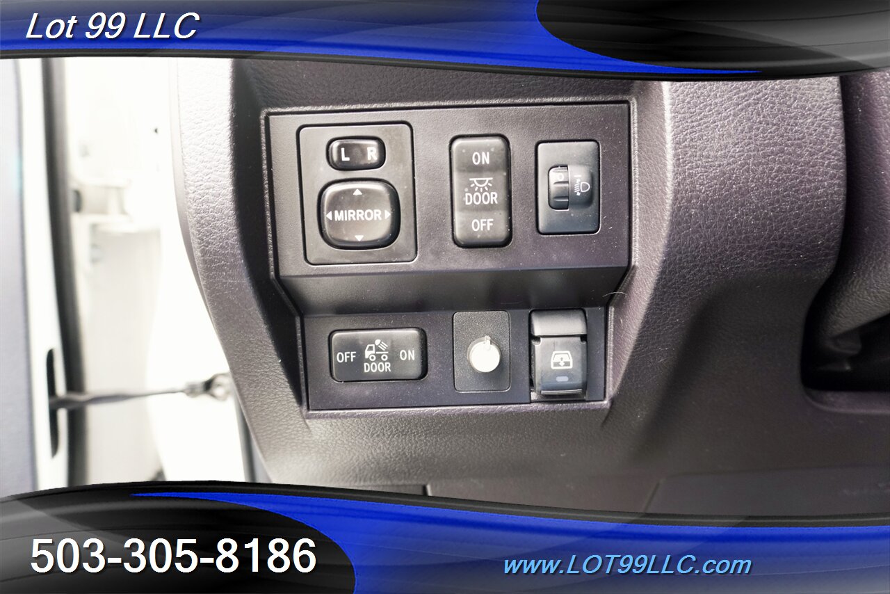 2015 Toyota Tundra SR5 4x4 CREWMAX V8 5.7L Auto Short Bed  Premium Wheels Newer Tires 1OWNER NO RUST - Photo 23 - Milwaukie, OR 97267