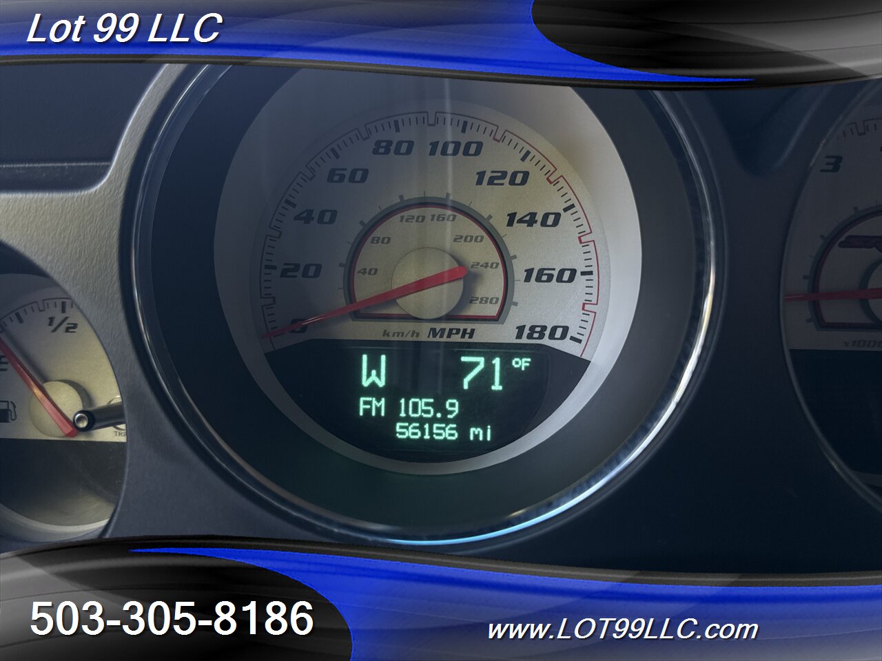 2012 Dodge Challenger SRT8 392 **56k Miles** 6 Speed Manual Moonroof   - Photo 31 - Milwaukie, OR 97267