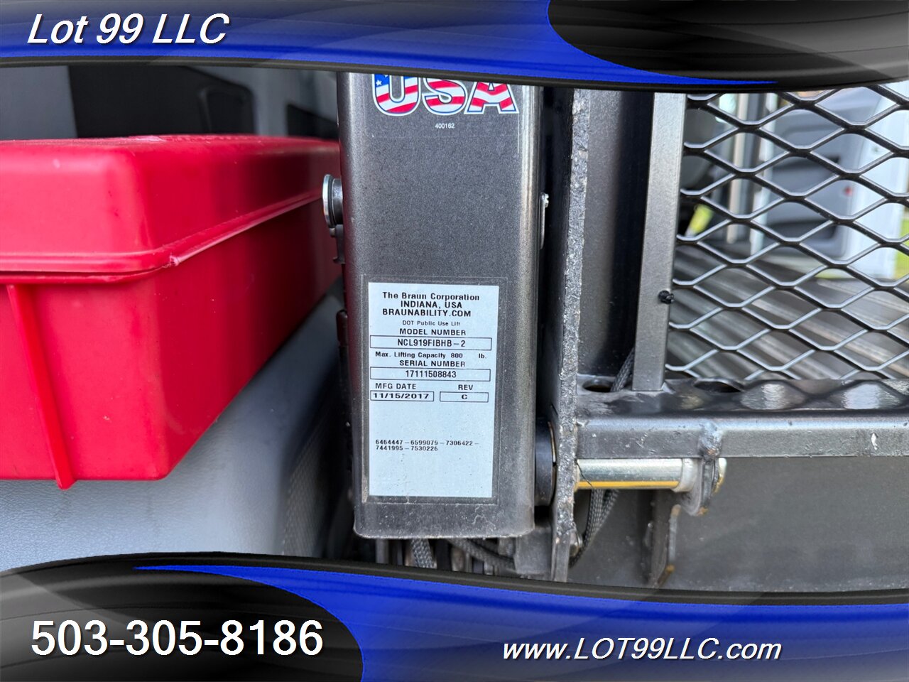 2018 Ford Transit Mid Roof 87k ** WHEELCHAIR VAN ** NEW TIRES 34 "  Rear Lift 3 Passenger 1-Owner  Interlock Flooring - Photo 44 - Milwaukie, OR 97267