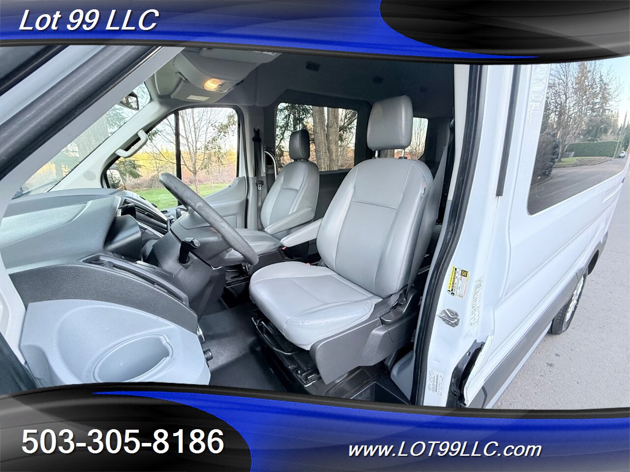 2018 Ford Transit Mid Roof 87k ** WHEELCHAIR VAN ** NEW TIRES 34 "  Rear Lift 3 Passenger 1-Owner  Interlock Flooring - Photo 17 - Milwaukie, OR 97267