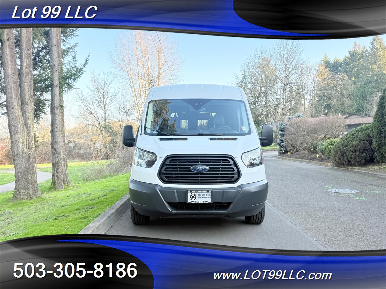 2018 Ford Transit Mid Roof 87k ** WHEELCHAIR VAN ** NEW TIRES 34 "  Rear Lift 3 Passenger 1-Owner  Interlock Flooring - Photo 8 - Milwaukie, OR 97267